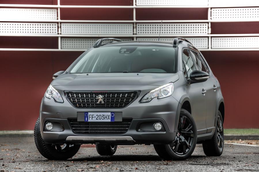  Peugeot 2008 Black Matt 2017 года  (фото 17 из 32)